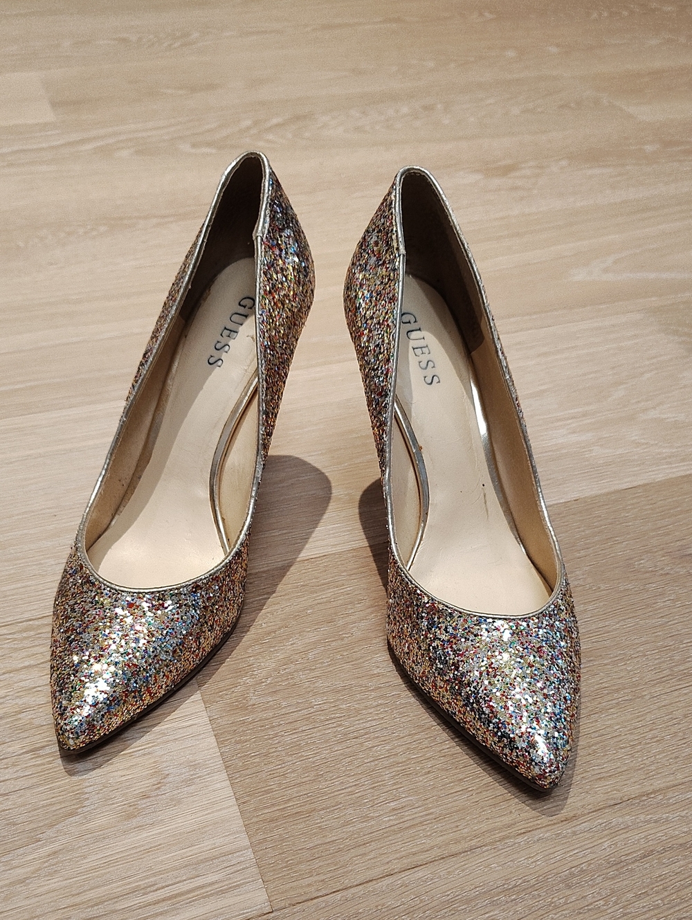 GUESS Multicolor Glitter Pointed Pumps